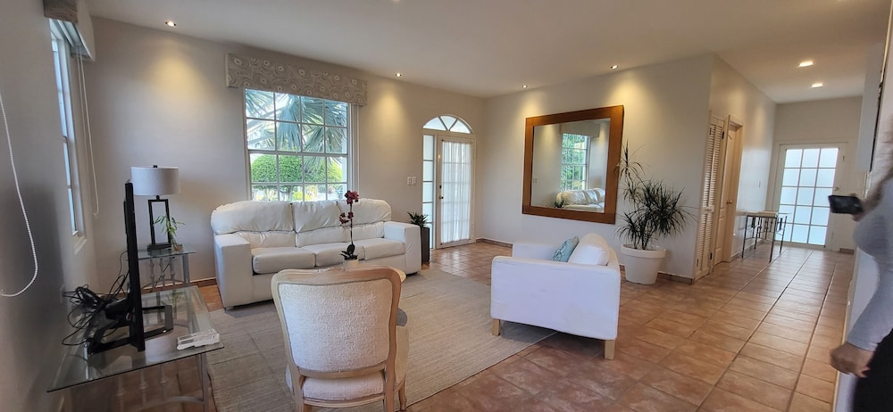 Tierra del Sol Beach Home
