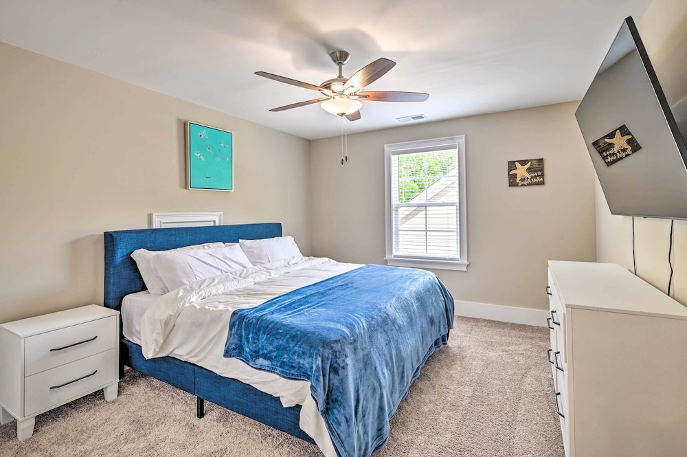 Charming Pawleys Island Home ~ 4 Mi to Beach! view 3