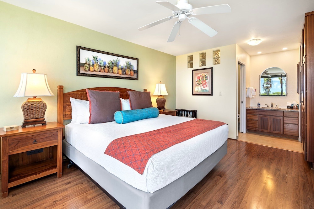 Great Ocean & Golf Views - 2 Bedrooms + Loft - Private Outdoor Patio - Vrkcv