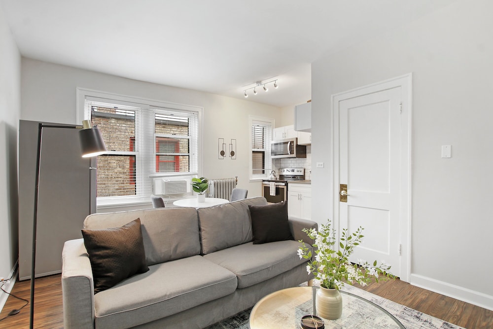 1BR Cozy Apt - Harper 404