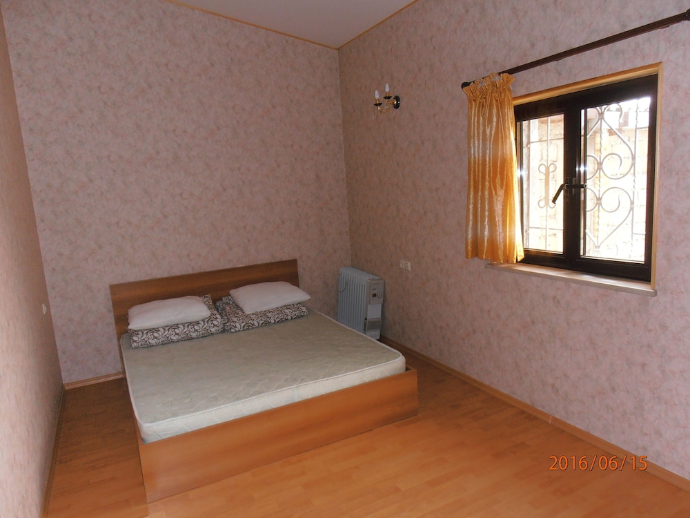 Rafael Hostel