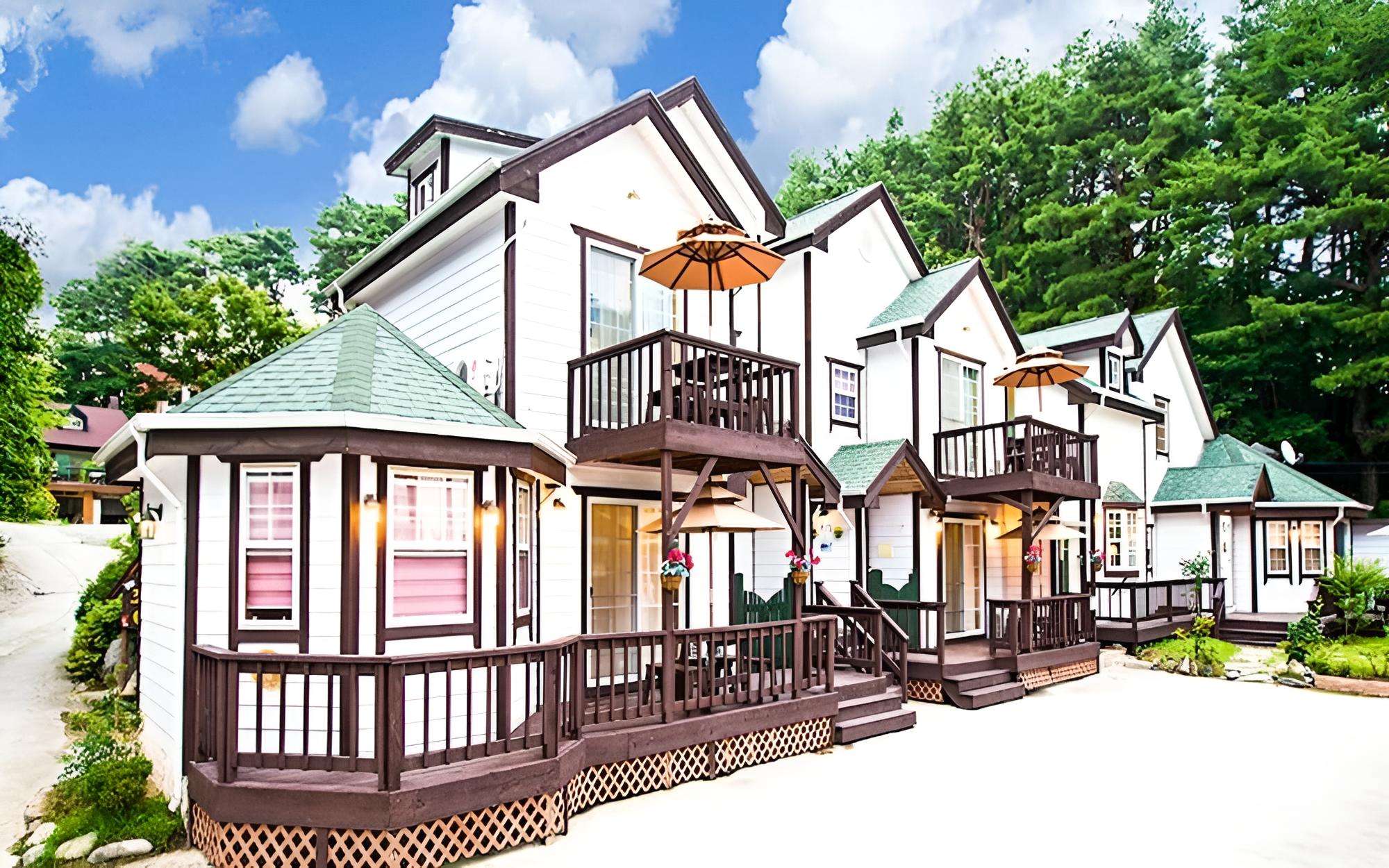 Gangneung Gyeongpo Awoolim Pension view 2