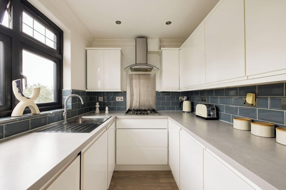 Cosy Double Room in Acton