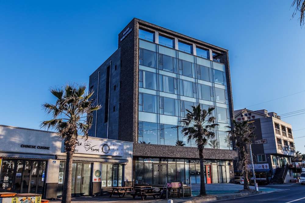 Hotel Bluespring Boutique Hotel - Image 1