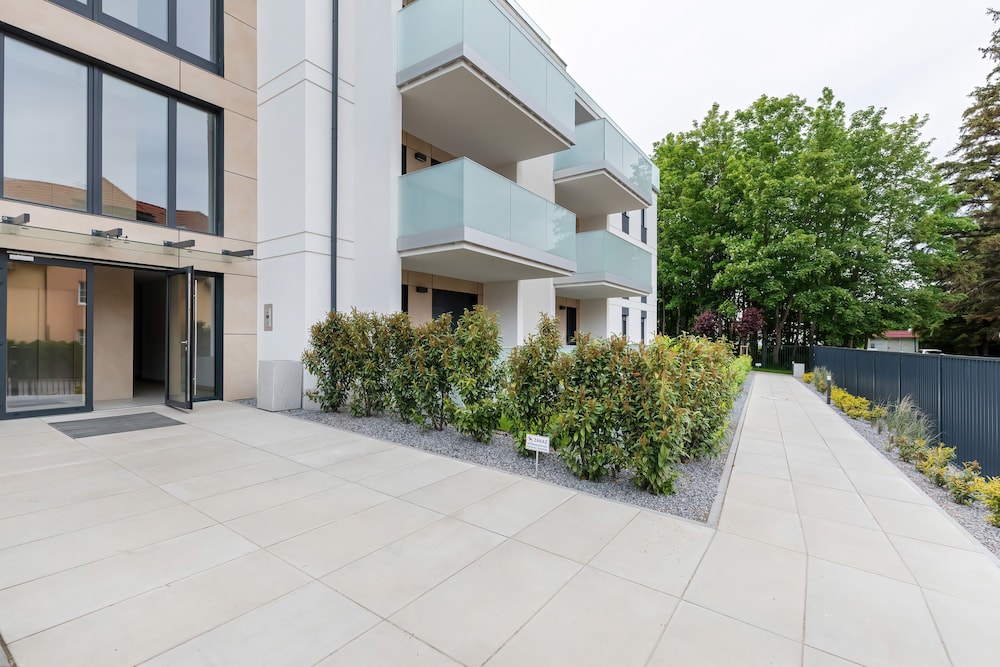 Sunny Rewal Apartments by Renters view 3