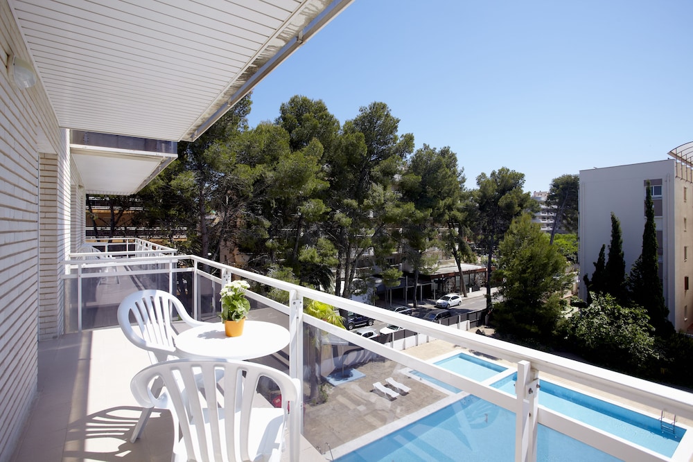 Apartamentos Priorat view 5
