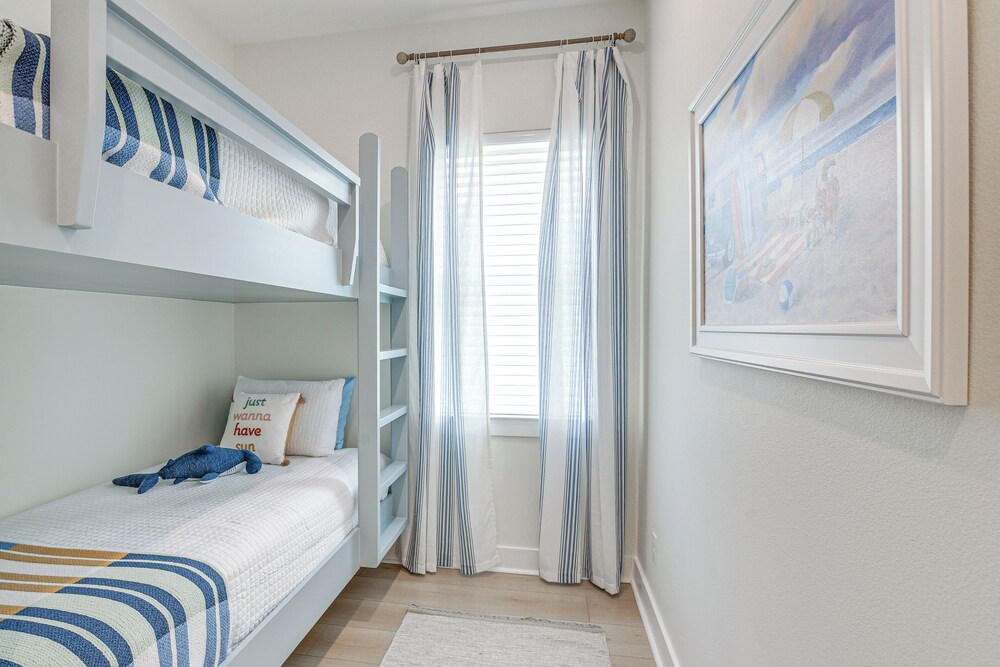 Walk to Beach: Galveston Gem w/ Pool Access
