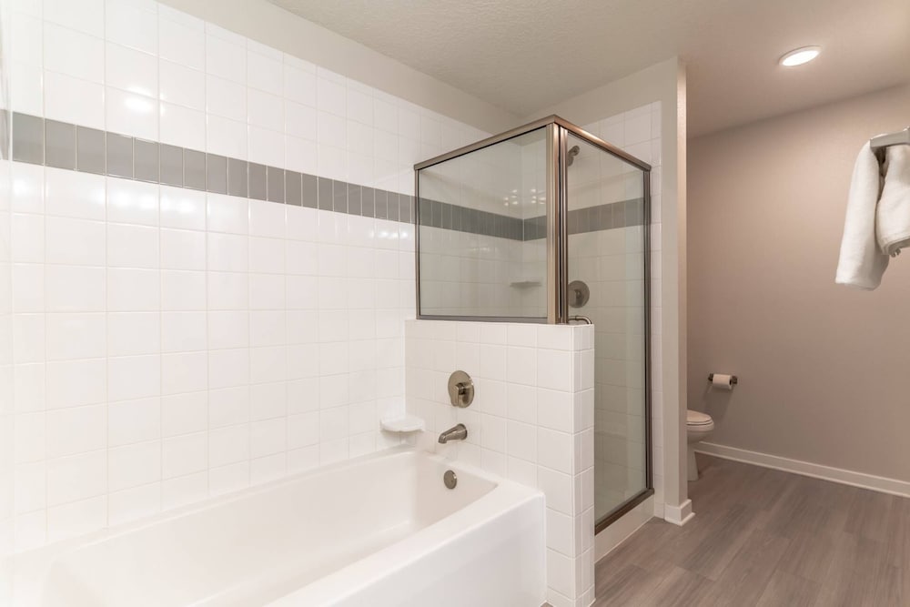 4012 Vista Cay