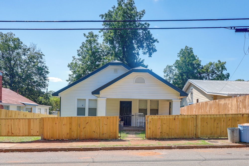 17 Mi to Birmingham: Renovated Home w/ Deck