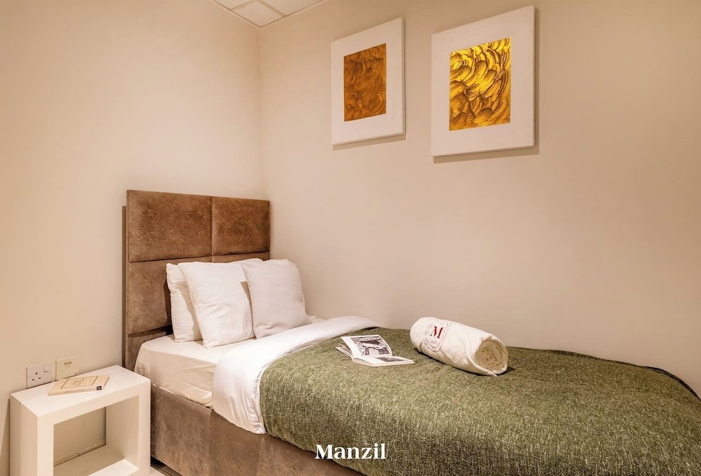 2BR Maid Enjoy Sea Views Palm Jumeirah