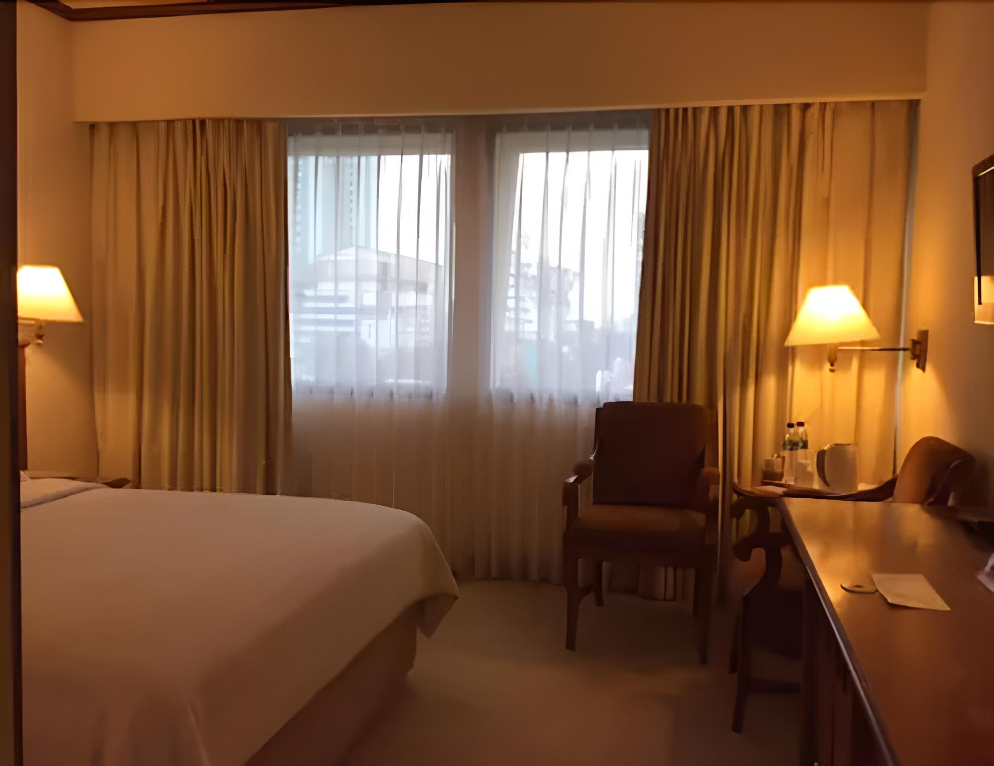 Hotel ELMI Surabaya