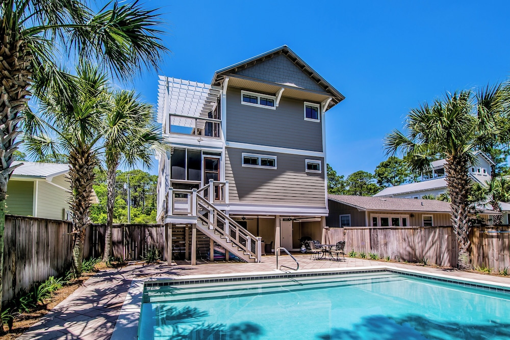 Large Private Pool & Short Walk to Beach! Outdoor Tv!! view 3