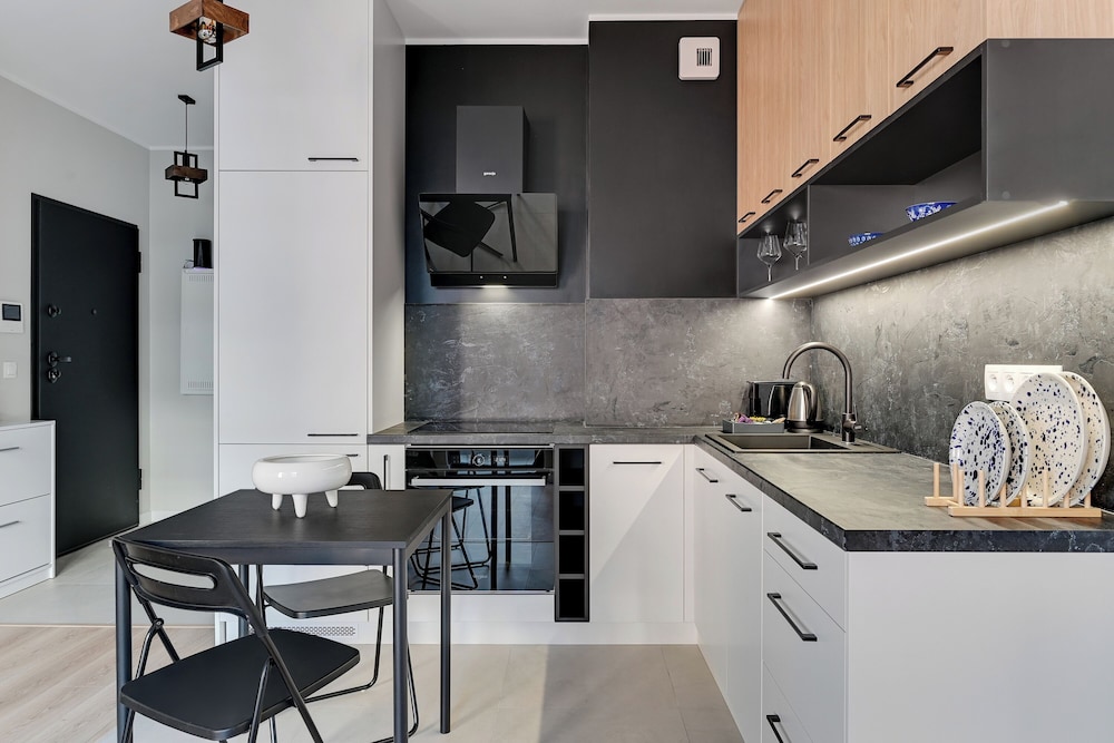 Doki Living & Foodhall by Downtown Apartments