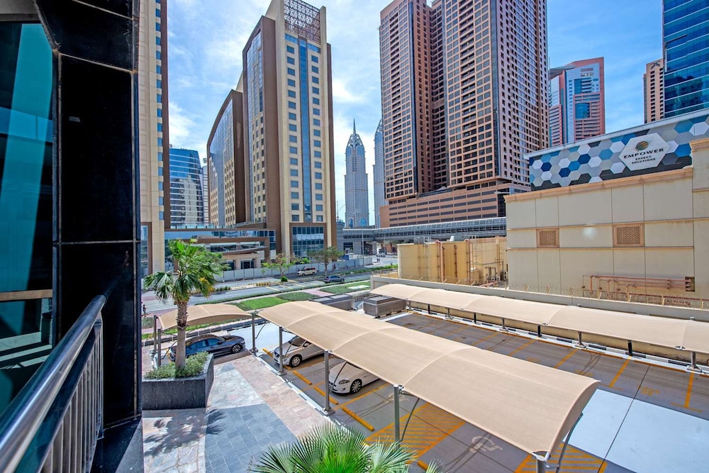 Prime Studio Stay in Barsha Heights