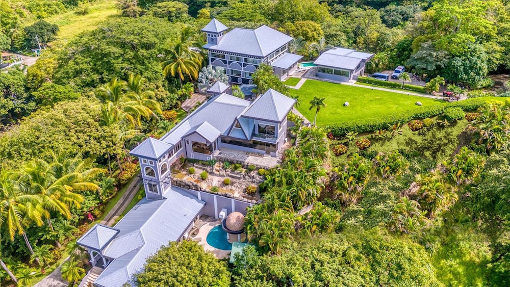 Luxury 15br Ocean View Estate in Nosara Ideal for Retreats Weddings Corporate Events