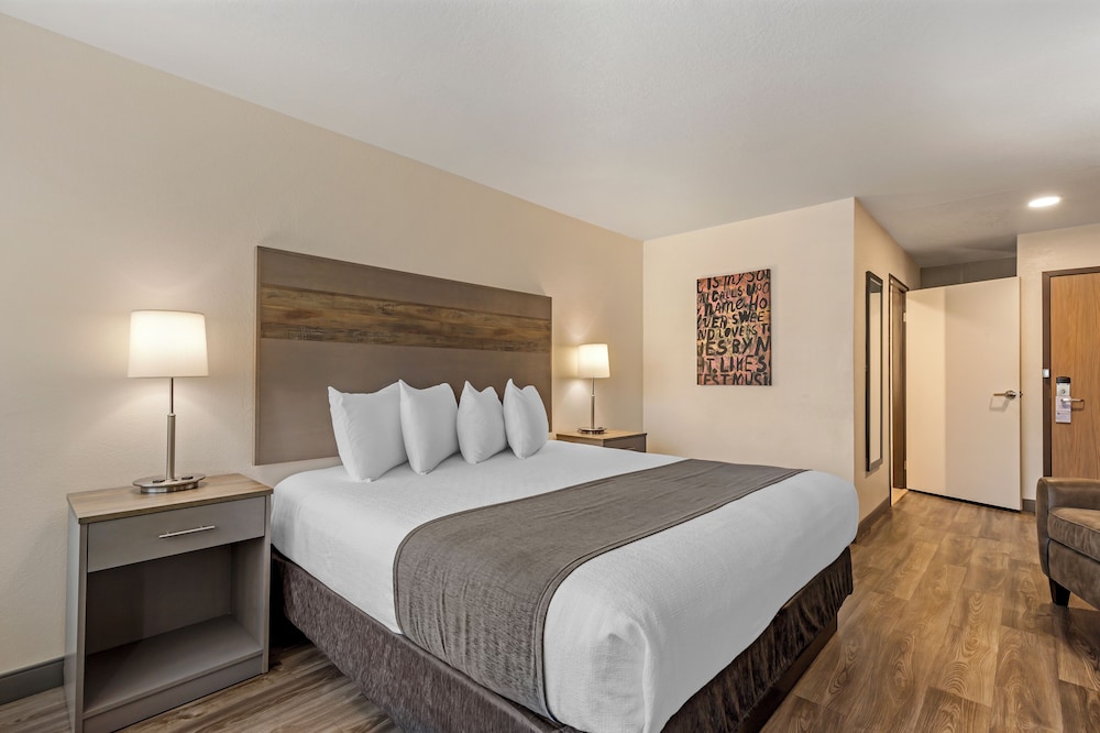 Executive Residency By Best Western Waterloo & Cedar Falls