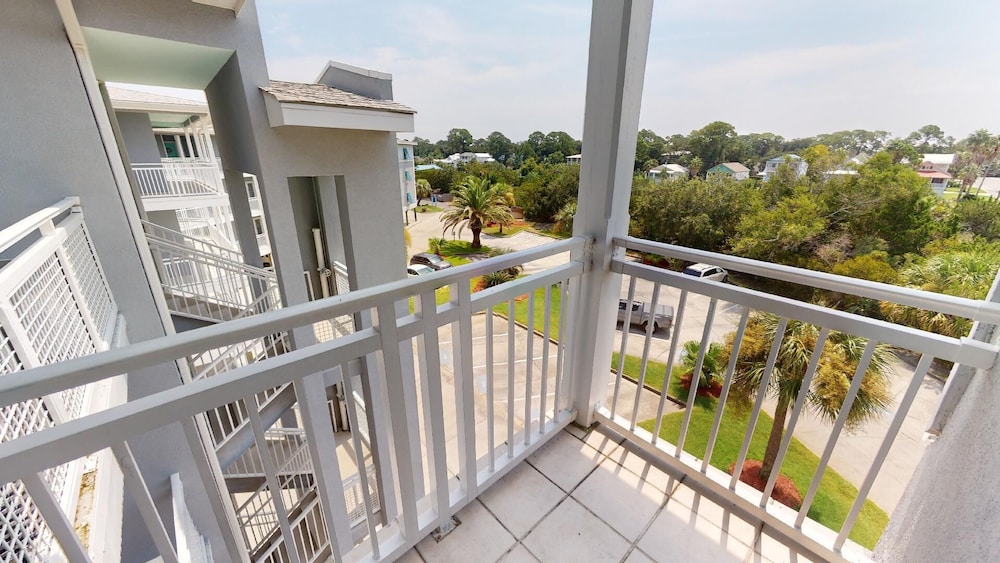 Bay View Villas 3 by Tybee Vacation Rentals