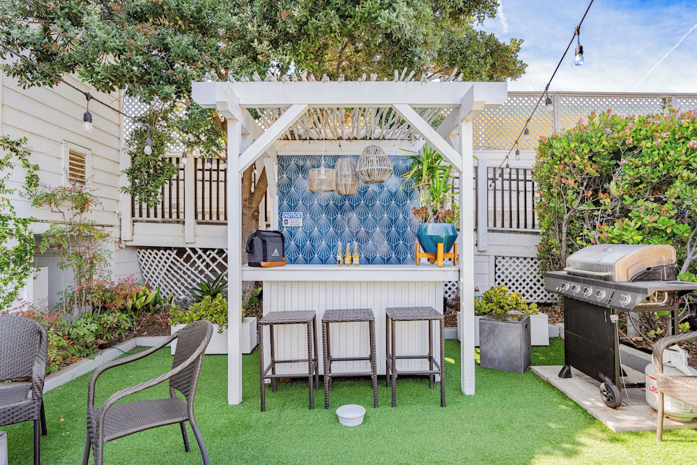 The Cayucan Bungalows by AvantStay Pet-Friendly Getaway Steps from Cayucos State Beach
