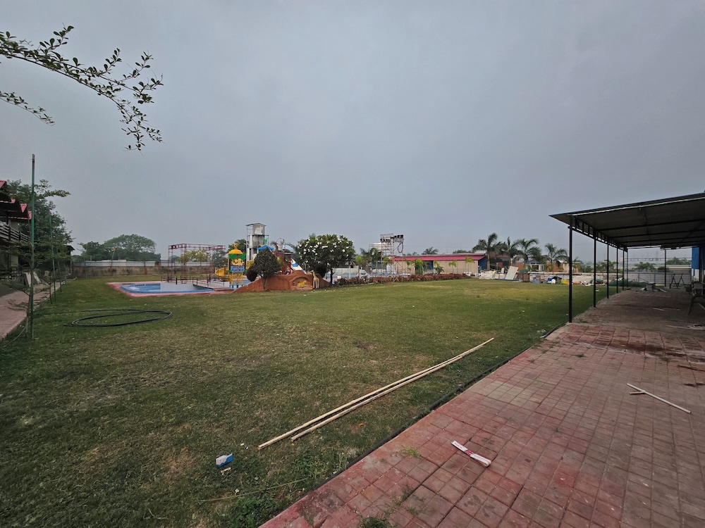 SHYAM RESORT