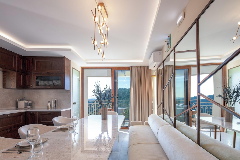 Moundros Luxury Villa & Spa