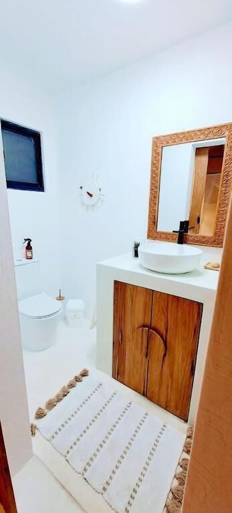 Coral Villa - Luxury Beachfront Villa with Private Pool by Karula