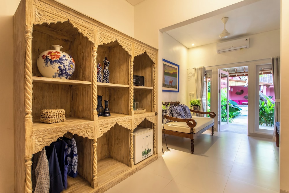 PinkPrivate Sanur - for Cool Adults Only