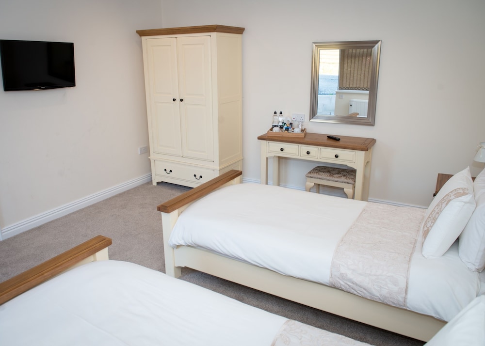 Lumb Farm Country Club
