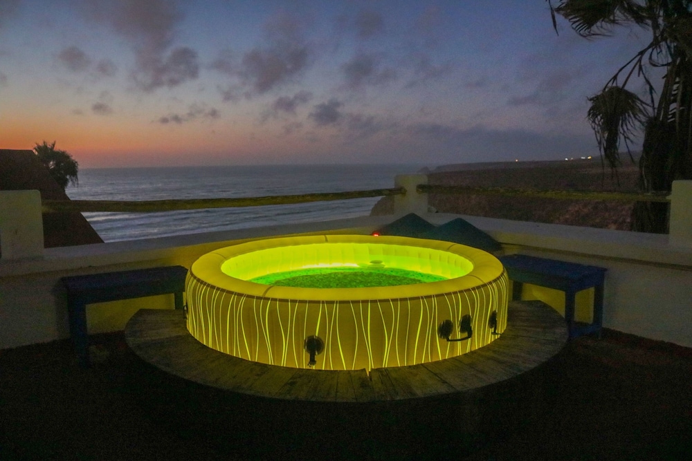 Ocean View 5 bed Villa Hot Tub Sauna
