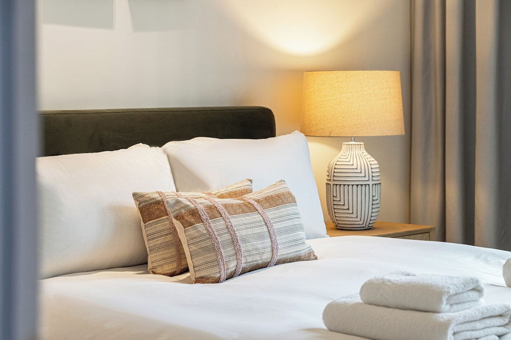 Luxury flats near Big Ben and London Eye