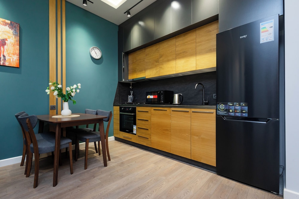 Apartment by Luxe Group TT198
