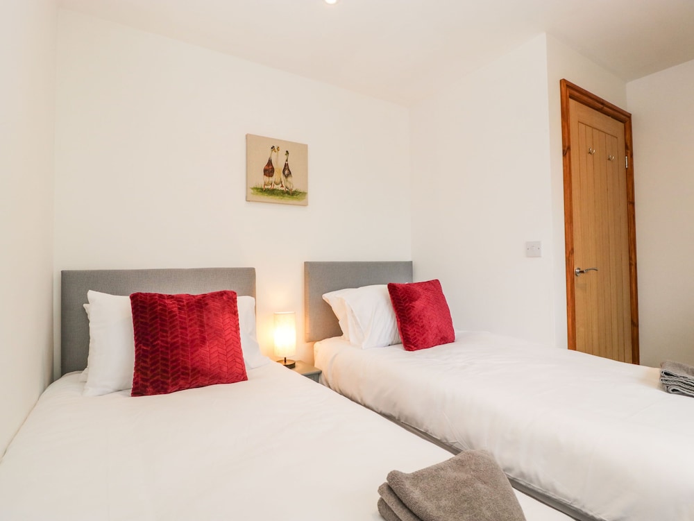 Delphine Lodge, Meadow View Lodges