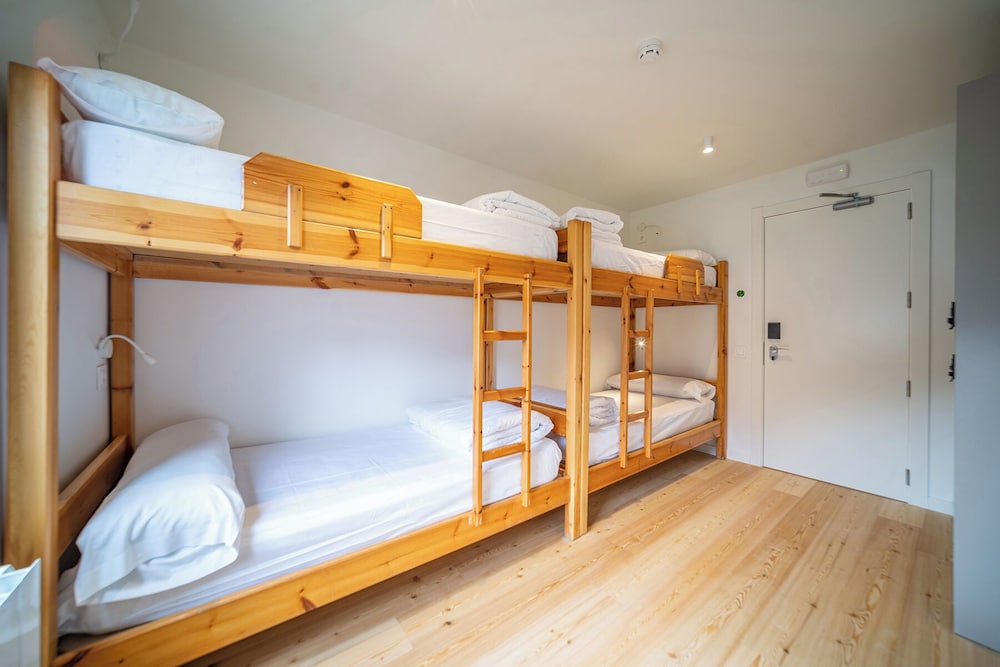 Aran Hostel