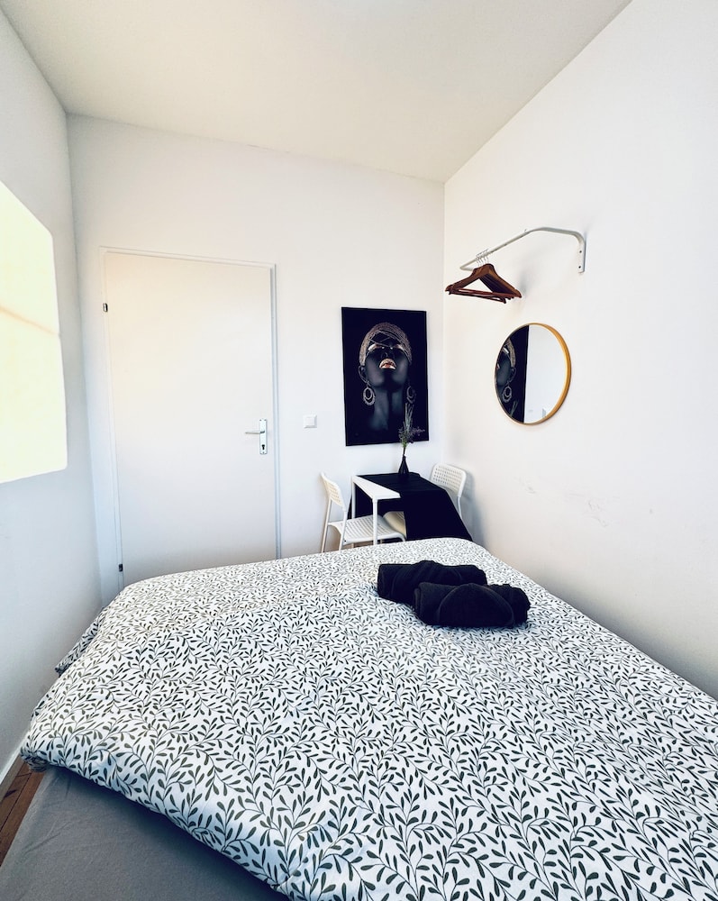 Central 8BR Stay with Garden and Terrace