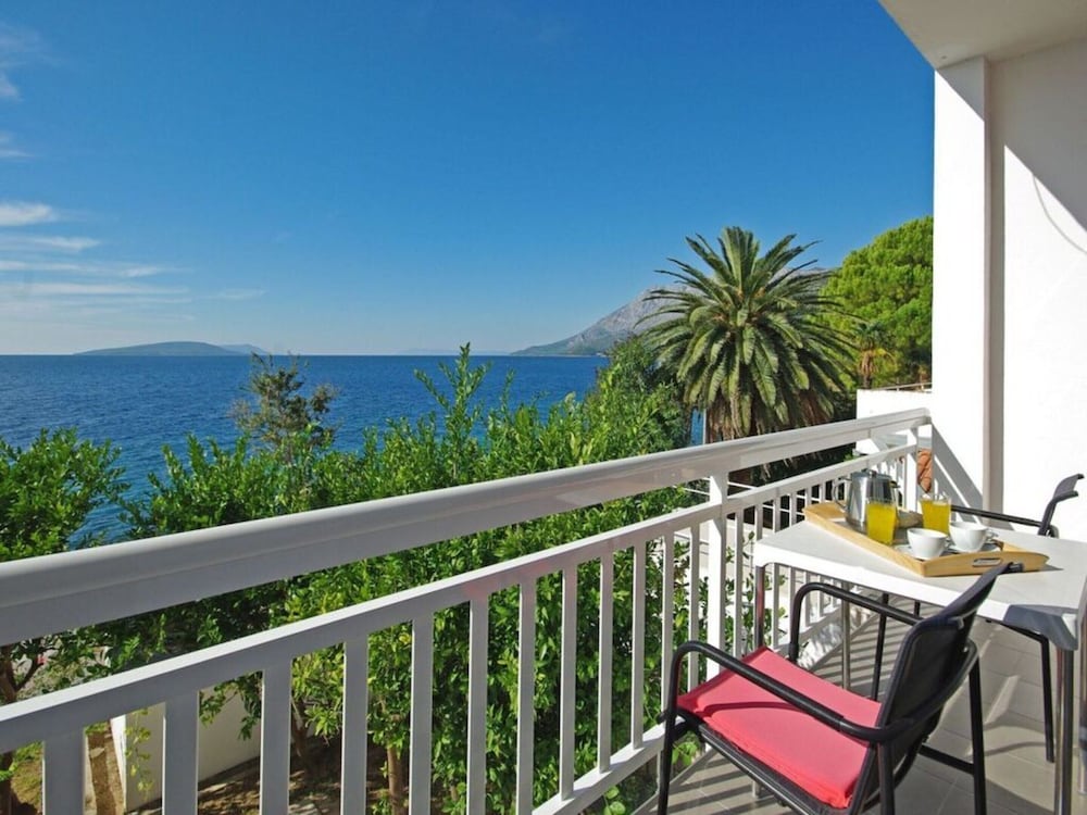 Holiday Apartment Beach House IVA App.1 view 3