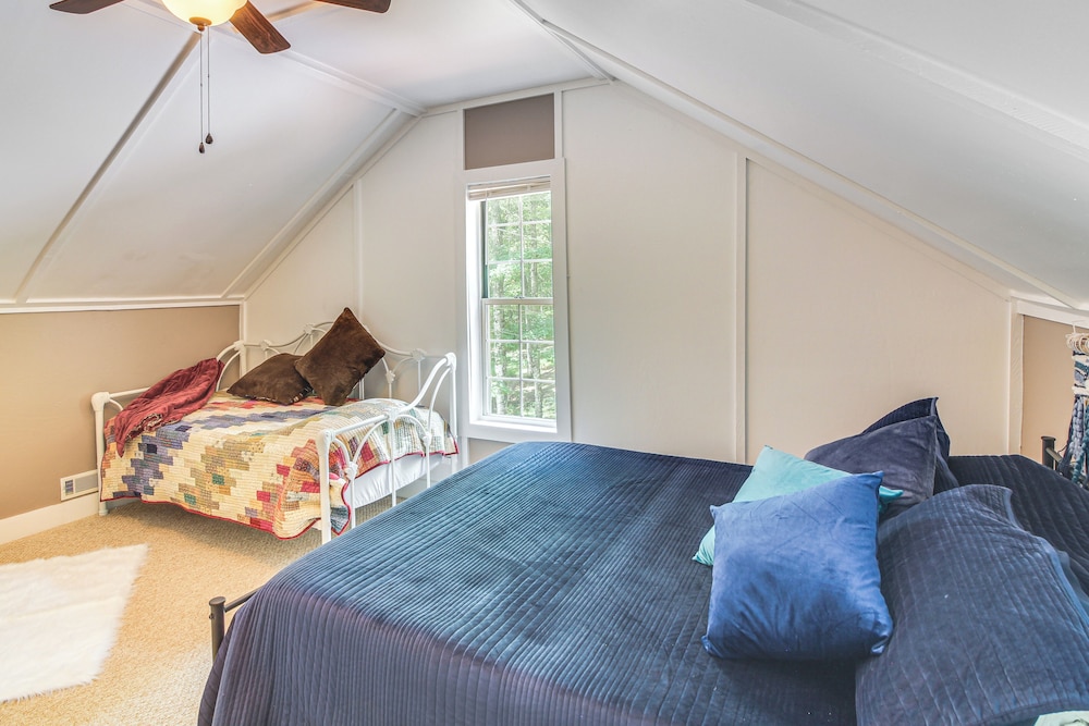 Sunroom, Grill & Wraparound Porch: Jamestown Home