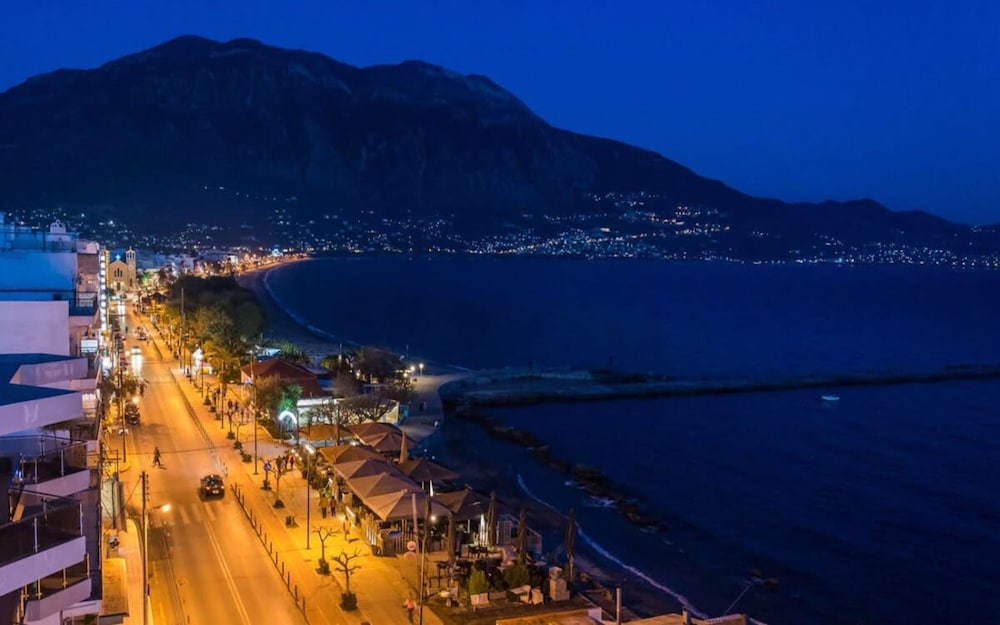 Kalamata s Handmade Apartment