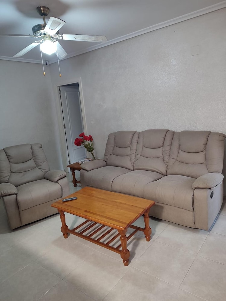 Amplio Apartamento Turistico en Torrevieja