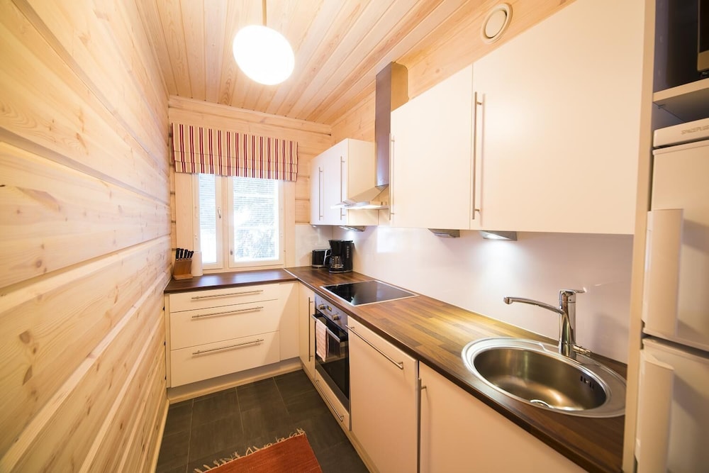 Ounasvaara Lakituvat chalets view 3