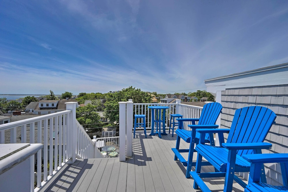 Provincetown Apartment, Steps to Commercial Street