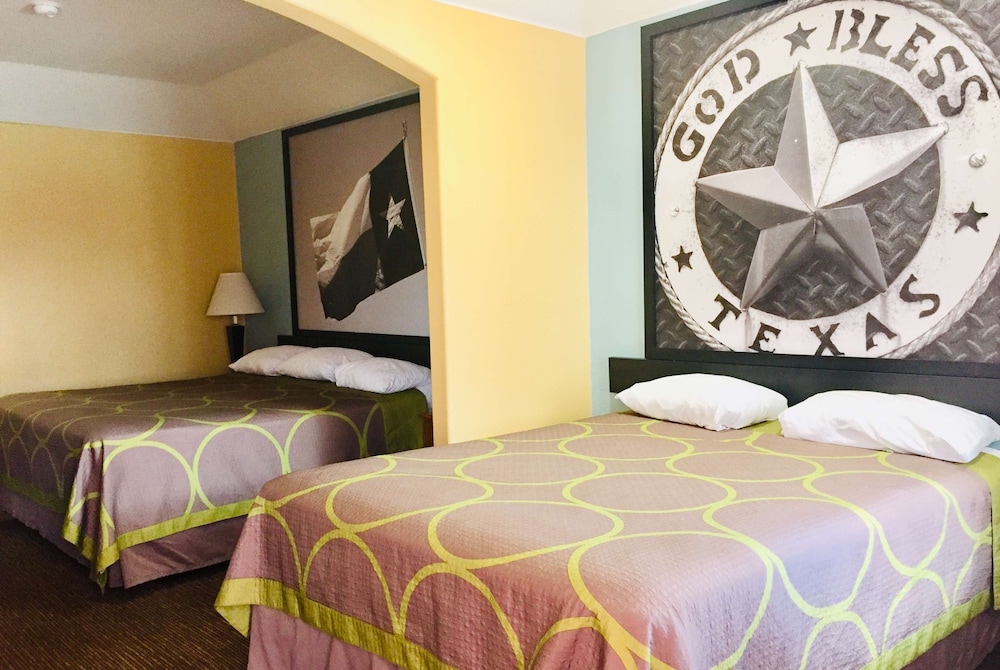 Quality Inn Montgomery - Lake Conroe view 3