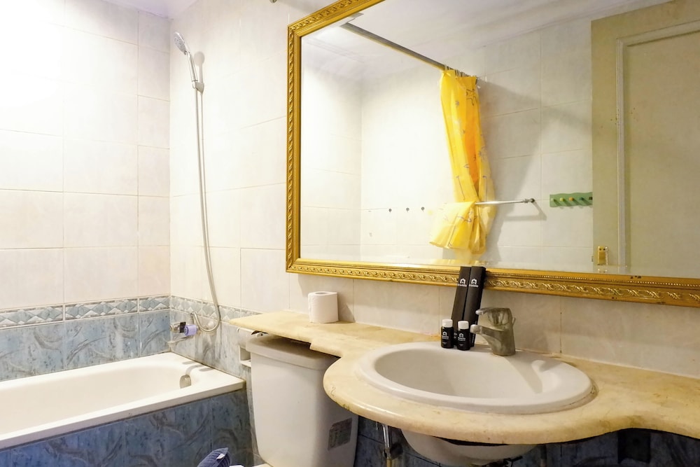 Best Deal 2Br Apartment At Taman Beverly