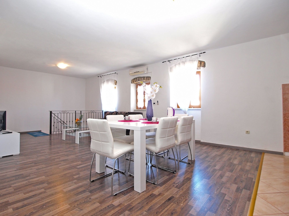 House 1277 view 5