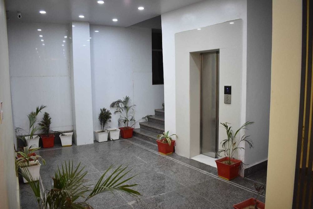 Hotel Robinson Kasganj