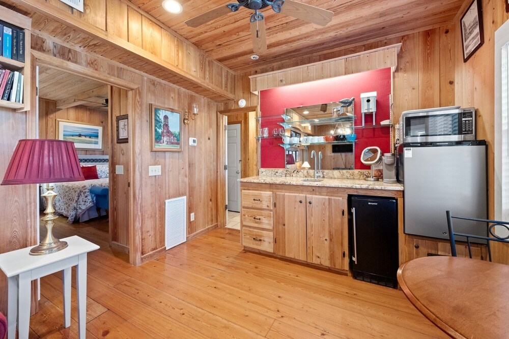 Laughin Place 7 Bedroom Home by Peace Vacations