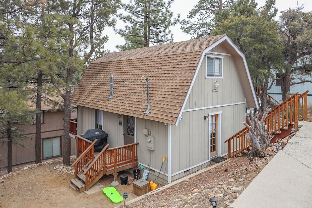 Maple Hill Lodge