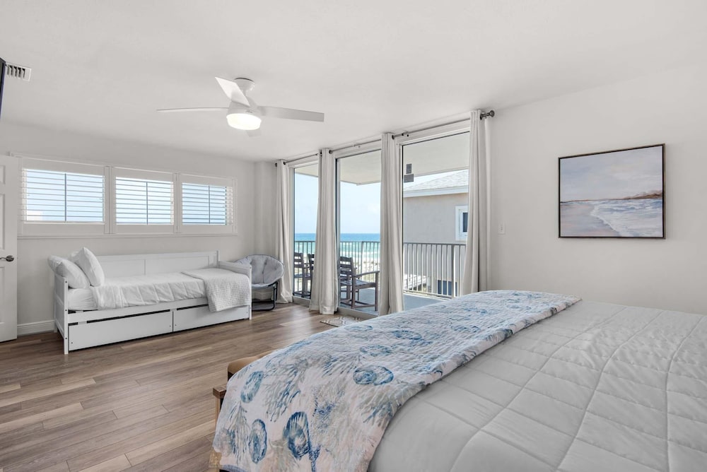 Starboard Village 121