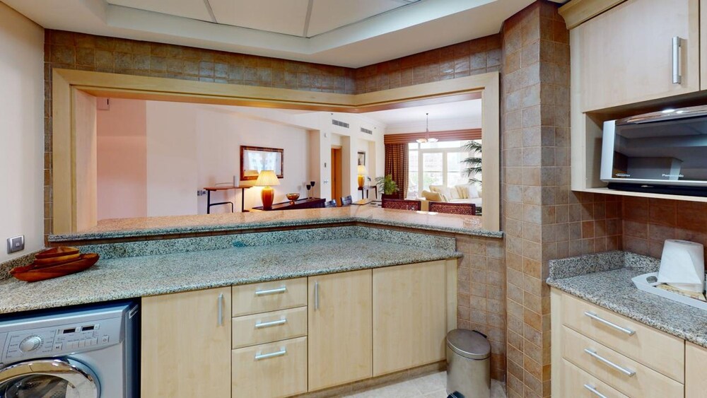 DVH Dabas Palm Shores Elegant Four Beds