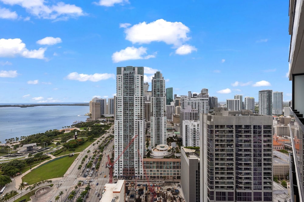 Luxury Studio Panoramic Outlook