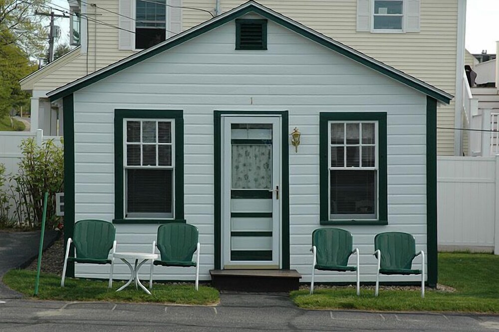 Channel Watefront Cottages