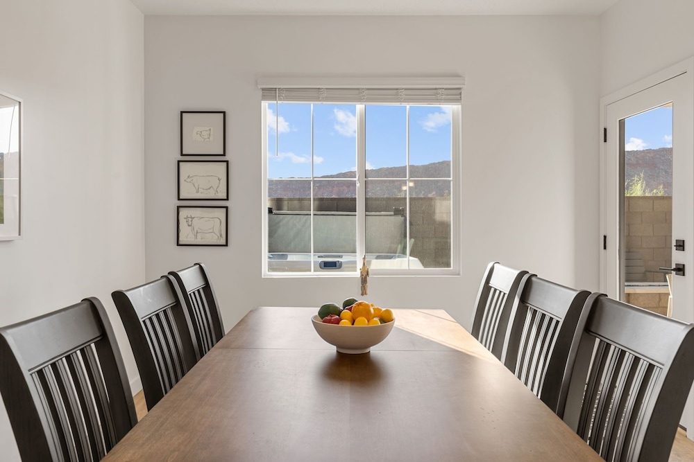 Desert Retreat Near Sand Hollow 4 Bedroom Townhouse